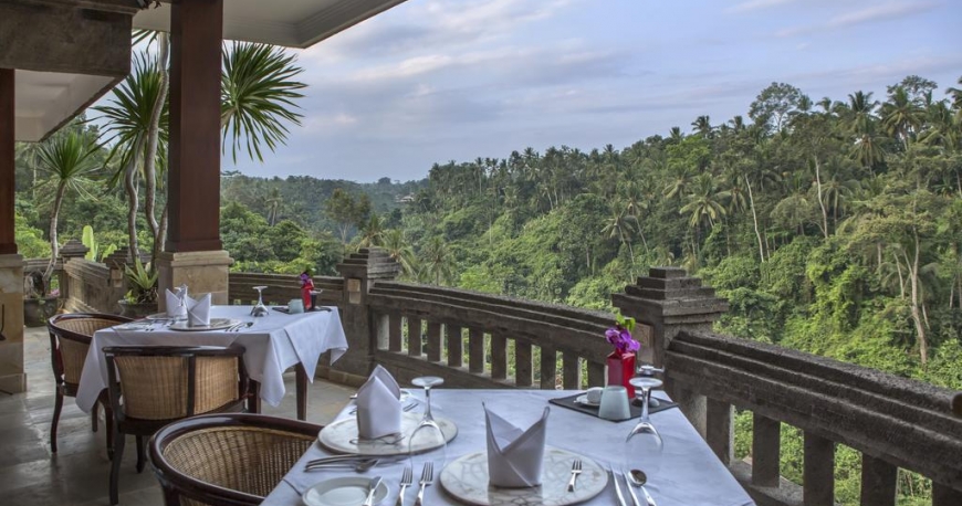 رستوران هتل ویسروی بالی