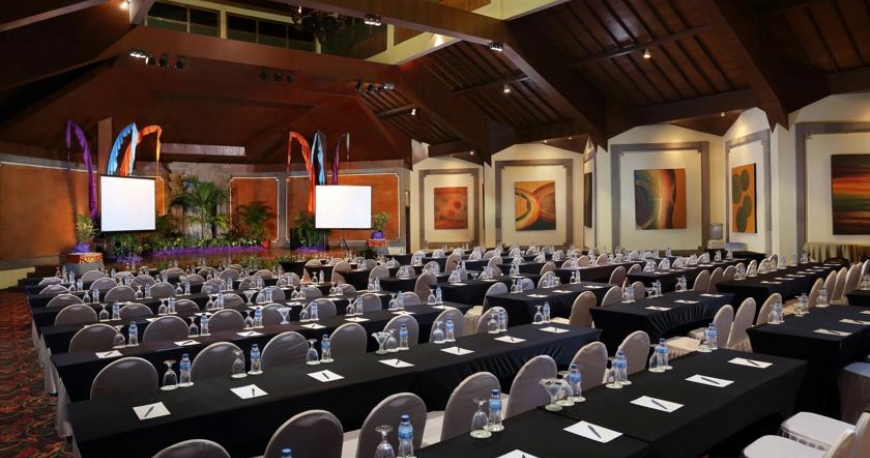 سالن همایش هتل داینستی بالی