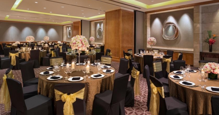 رستوران هتل شرایتون تاورز سنگاپور