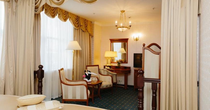 اتاق هتل گرند امرالد سنت پترزبورگ روسیه