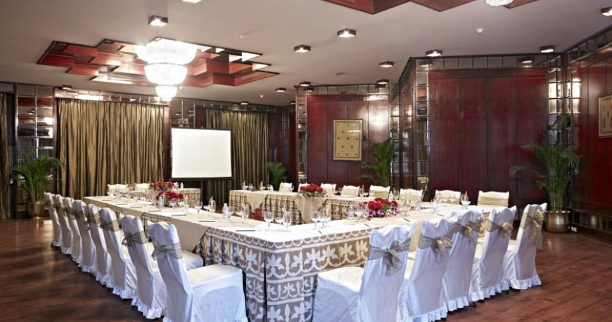 سالن همایش هتل کلارکس آمر جیپور