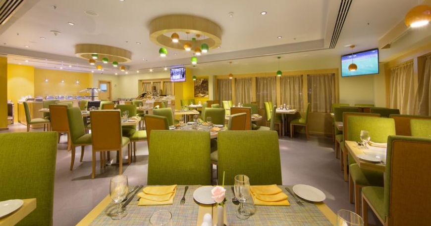 رستوران هتل سان اند اسکای دبی