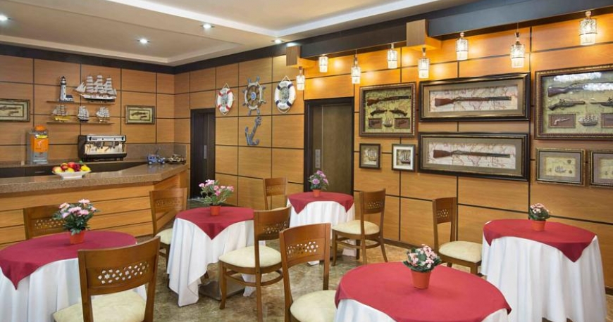 رستوران هتل بلک استون دبی