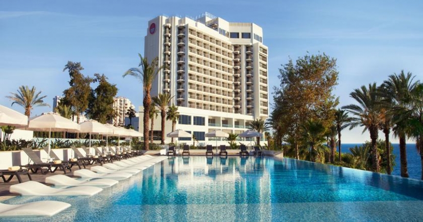 استخر هتل آکرا باروت آنتالیا
