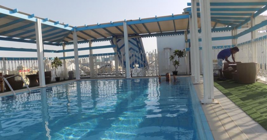 استخر هتل دریم پالاس دبی