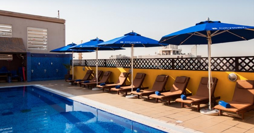 استخر هتل سیتی مکس دبی
