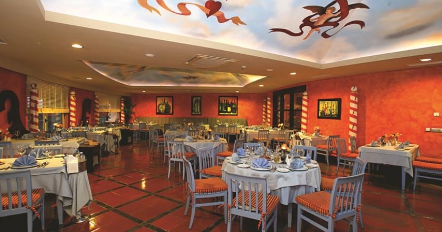 رستوران هتل رویال وینگز آنتالیا