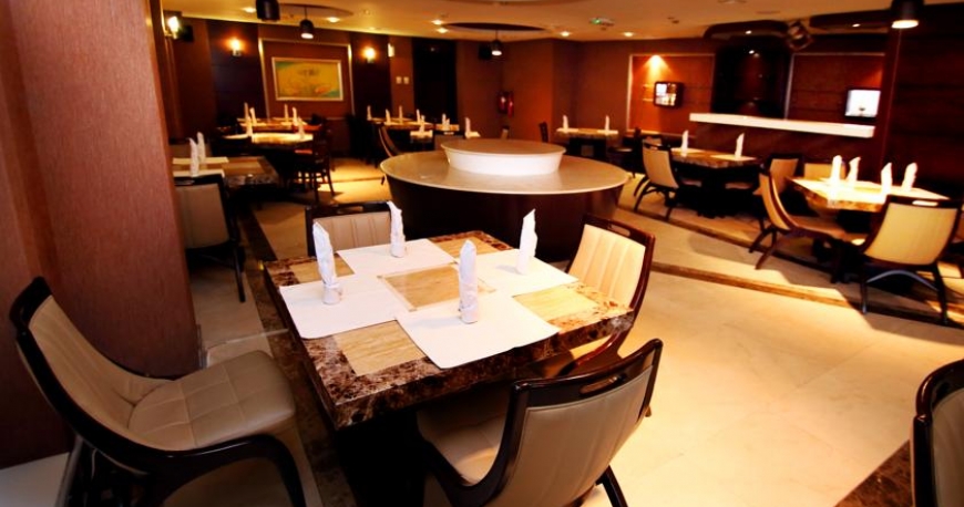 رستوران هتل سان اند سندز داون تاون دبی