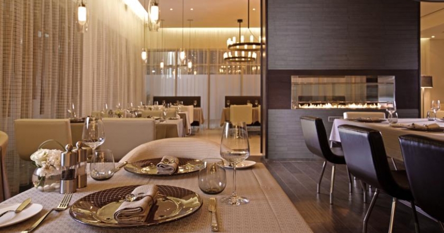 رستوران هتل پولمن جمیرا دبی