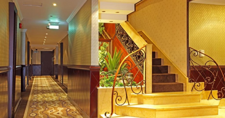 هتل کارلتون تاور دبی