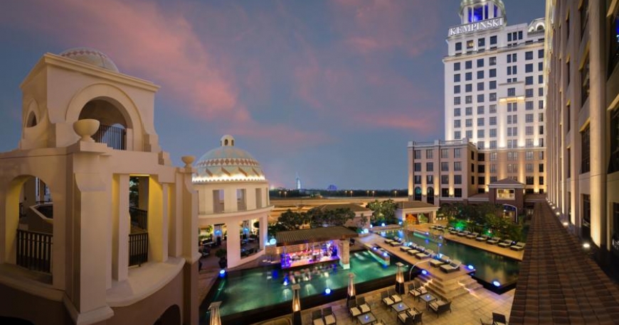 هتل کمپینسکی امارات مال دبی
