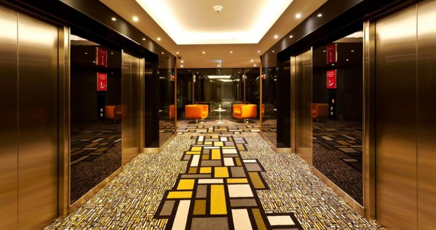 لابی هتل کرون پلازا استانبول