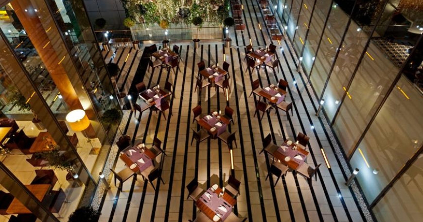 رستوران هتل کرون پلازا استانبول