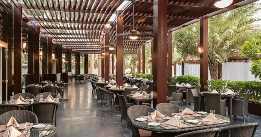 رستوران هتل ریکسوس پالم دبی