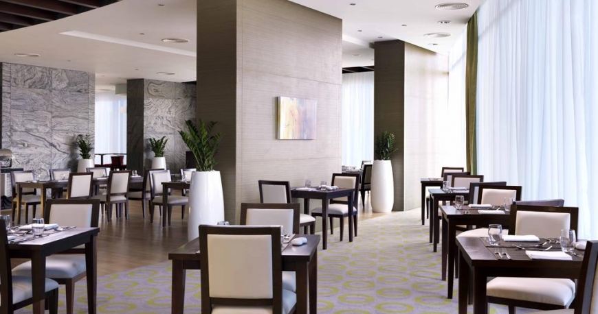 رستوران هتل ام دوان تاون بای میلینیوم دبی
