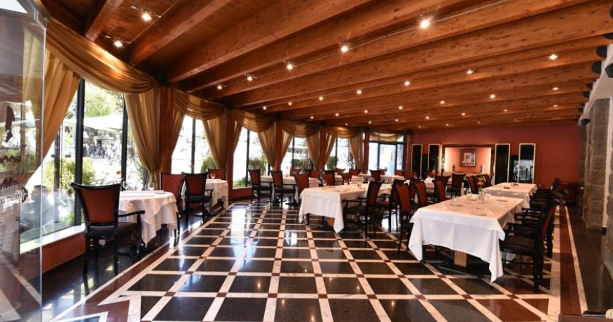 رستوران هتل رویال تولیپ ایروان