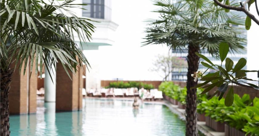 استخر هتل لبوا استیت تاور بانکوک تایلند 