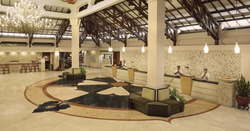 لابی هتل رامادا بینتانگ بالی