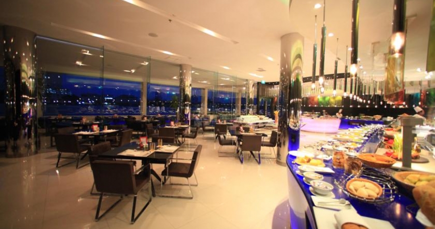 رستوران هتل رامادا پلازا بانکوک
