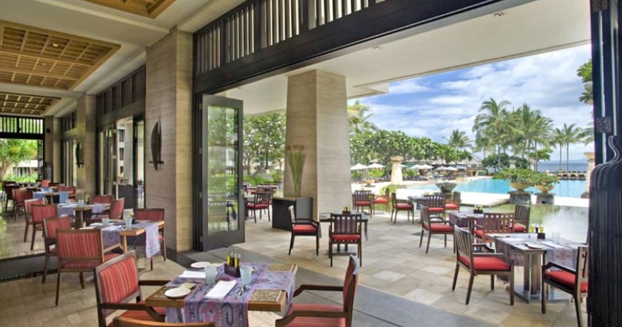رستوران هتل کنراد بالی