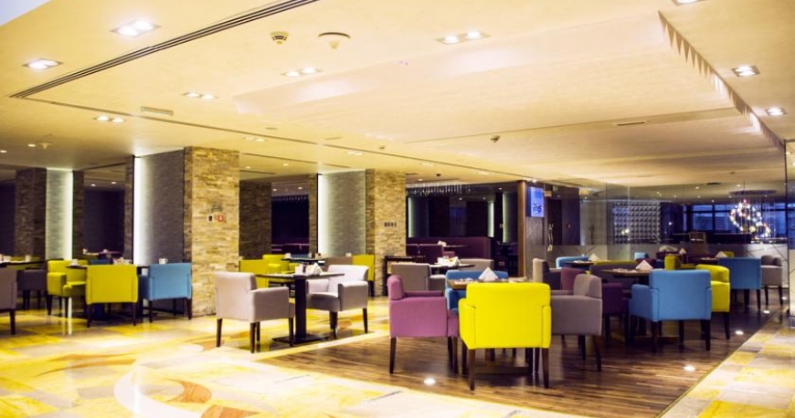 رستوران هتل رین تری دبی امارات متحده ی عربی