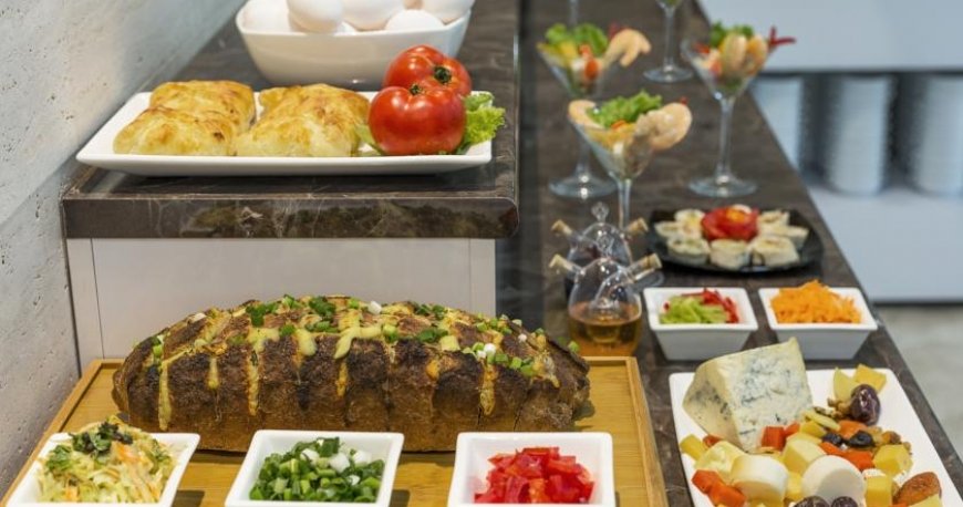 رستوران هتل ایوریا این