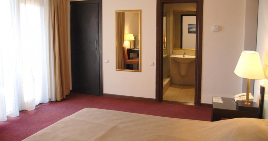 اتاق هتل رجینه ایروان