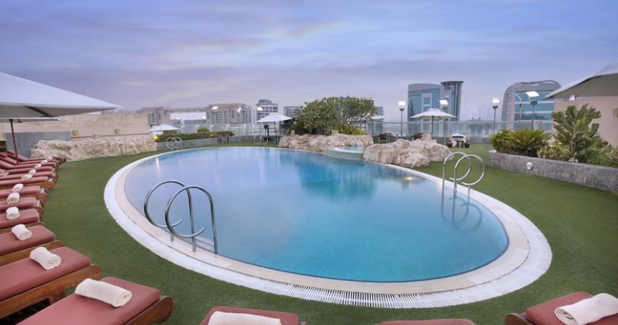 استخر هتل تاج پالاس دبی