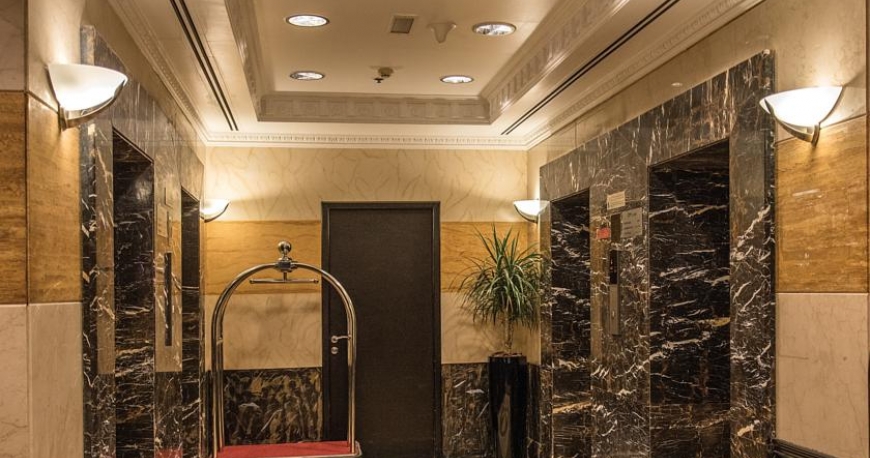 هتل آپارتمان امارات گرند دبی