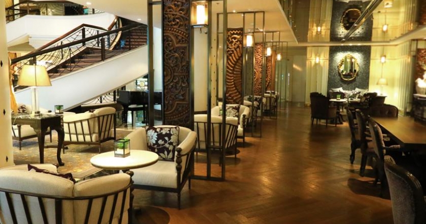 رستوران هتل پلازا آتنی بانکوک