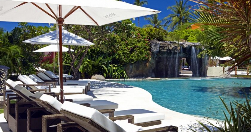 استخر هتل وستین ریزورت بالی