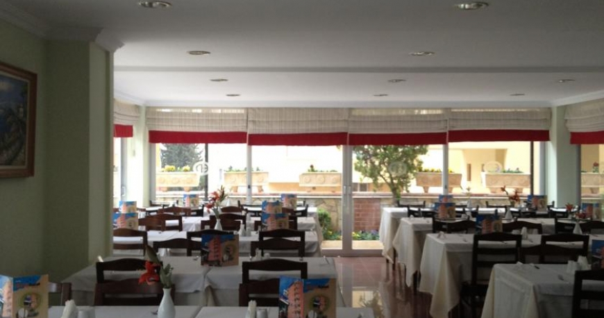 رستوران هتل لارا دینک آنتالیا ترکیه