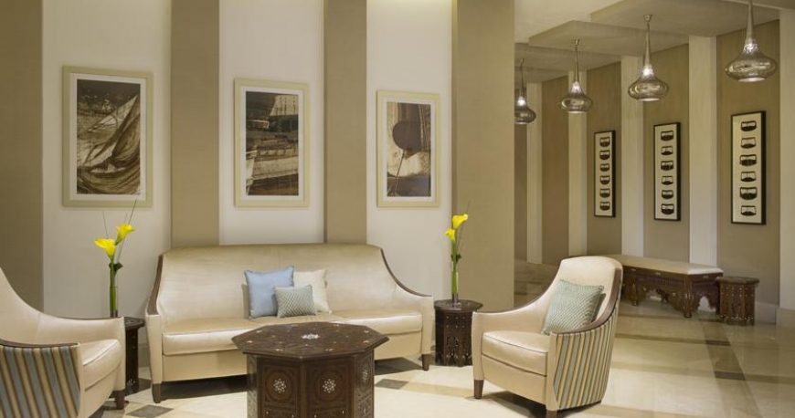 لابی هتل هیلتون گاردن المینا دبی امارات متحده ی عربی
