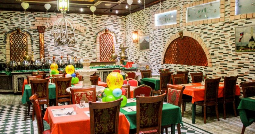 رستوران هتل میفر دبی