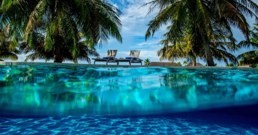 ساحل هتل هالیدی این مالدیو