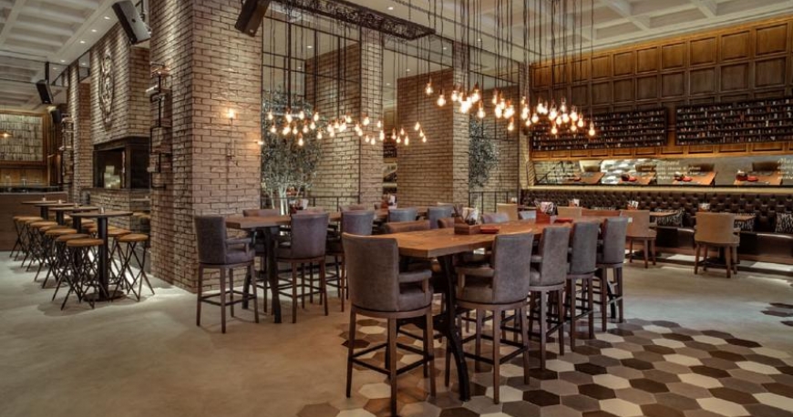رستوران هتل امواج روتانا دبی امارات متحده ی عربی