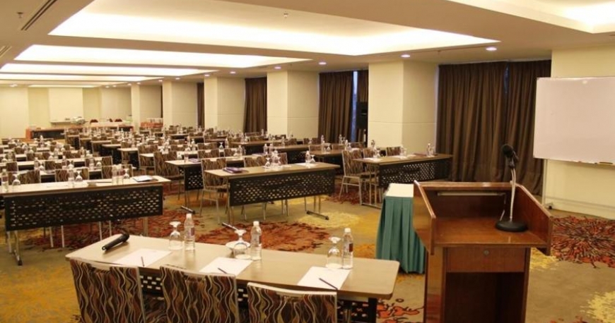 سالن کنفرانس هتل رویال کوالالامپور