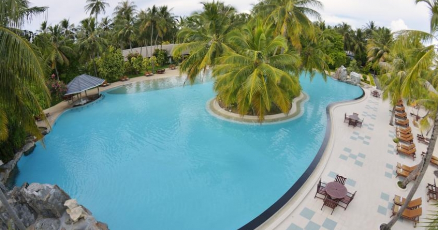 استخر هتل سان آیلند مالدیو