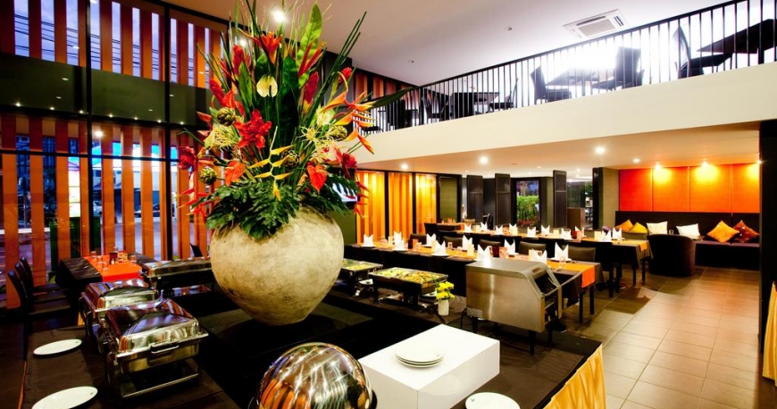 رستوران هتل میرامار بانکوک