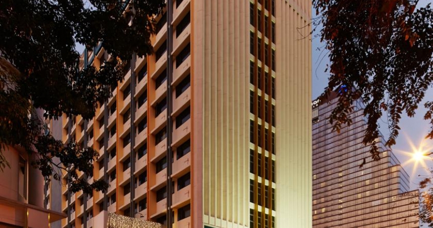 هتل نارای بانکوک