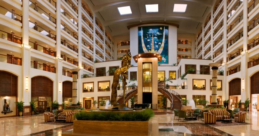 لابی هتل لالیت بمبئی