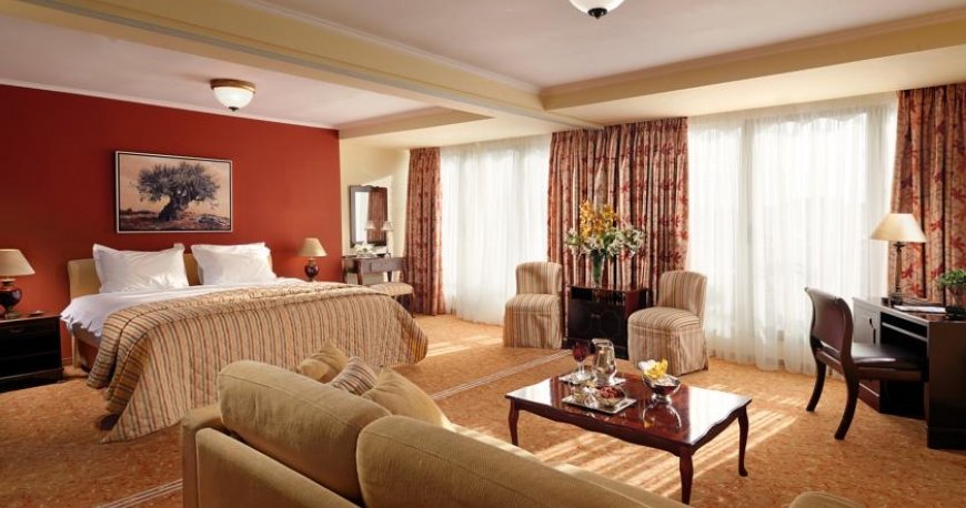 files-hotels-9137656[371dca2b9e8973a53fc6019b9bdbac93].jpg