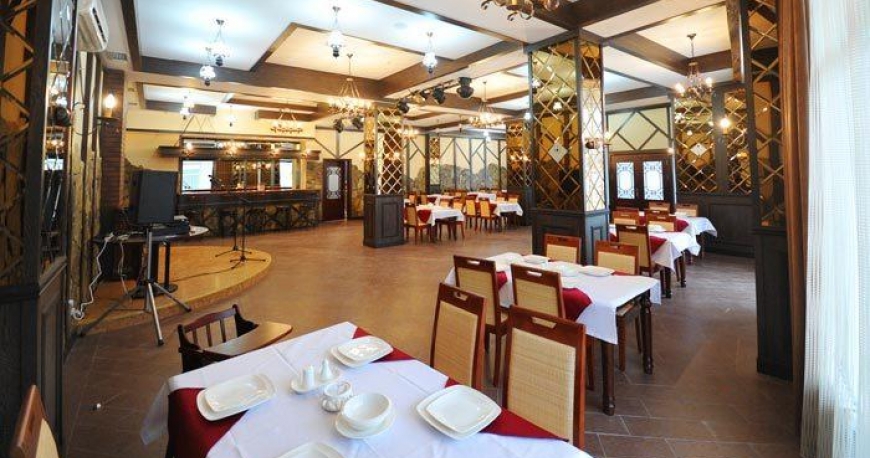 رستوران هتل رویال باکو