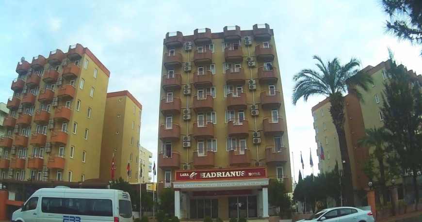 هتل لارا هادریانوس