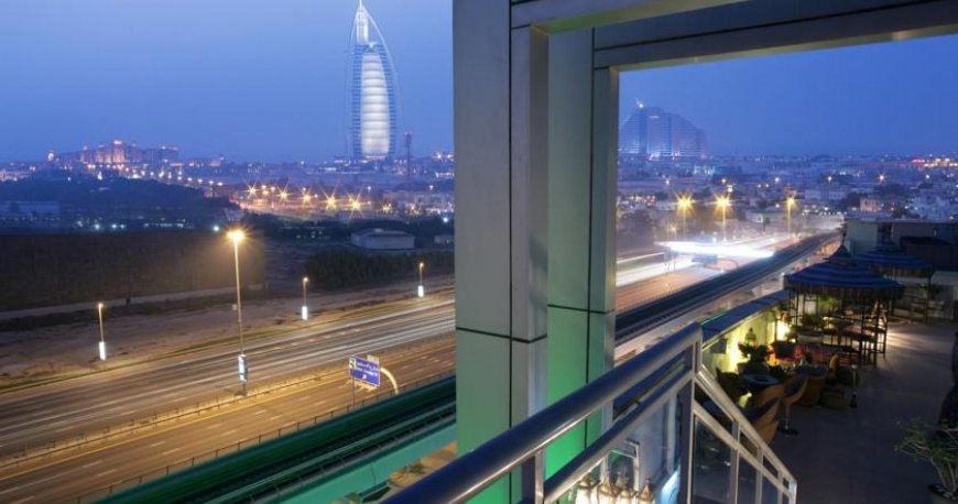 هتل هالیدی این دبی