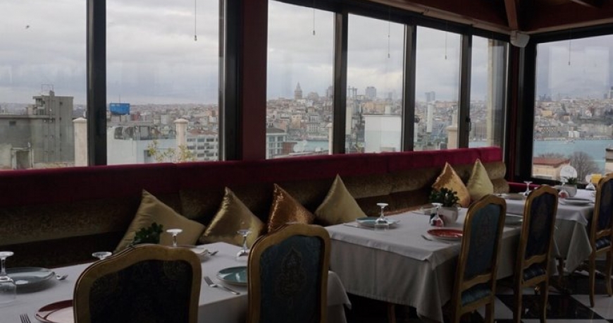 رستوران روف میز 360 استانبول
