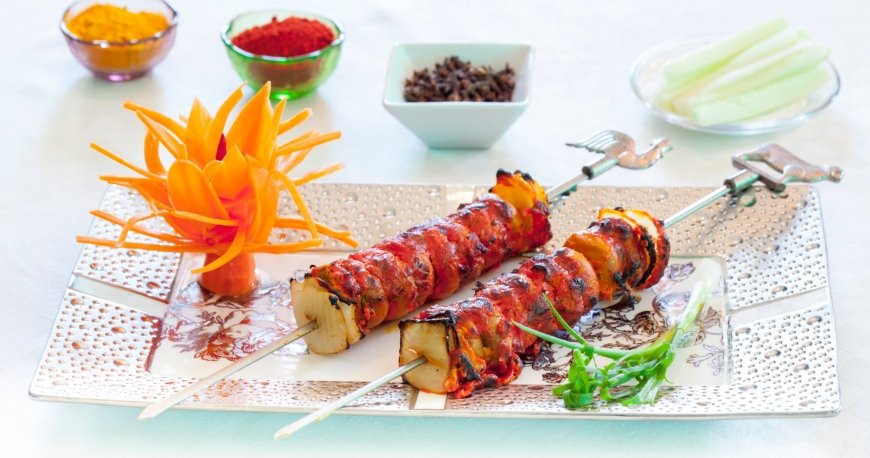 ایندین بای نیچر