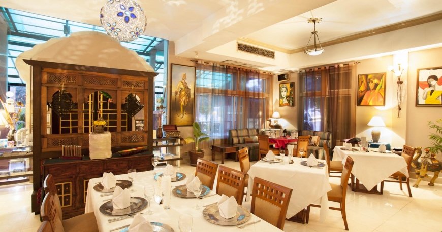 ایندین بای نیچر